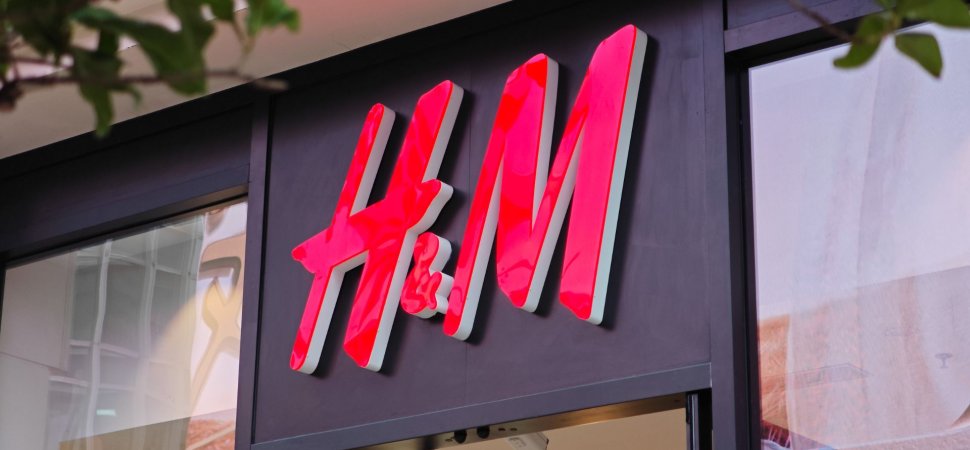 H&M Holiday Sales Plan to Include Trendy Clothes at Lower Prices