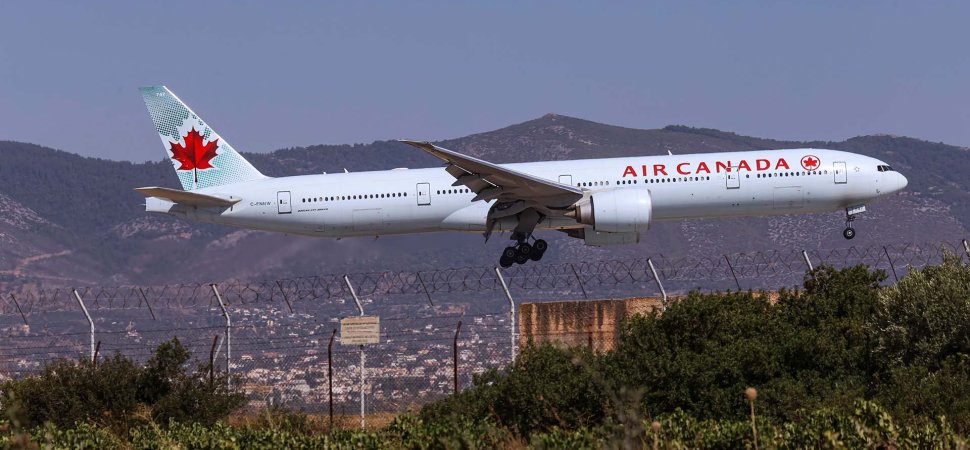 Air Canada, Pilot Union to Stave Off Shutdown With Labor Agreement