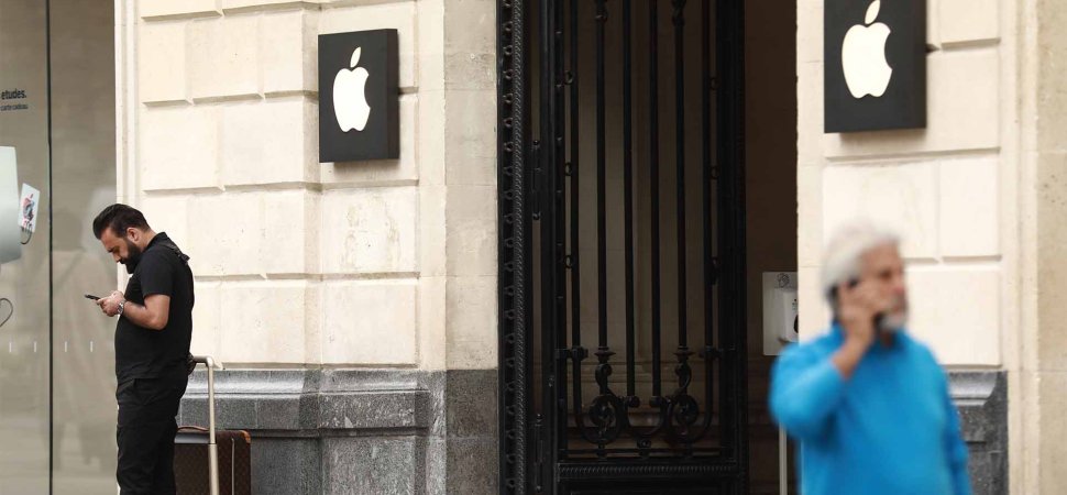 Apple Heads Off EU Antitrust Penalties by Opening its Payment System