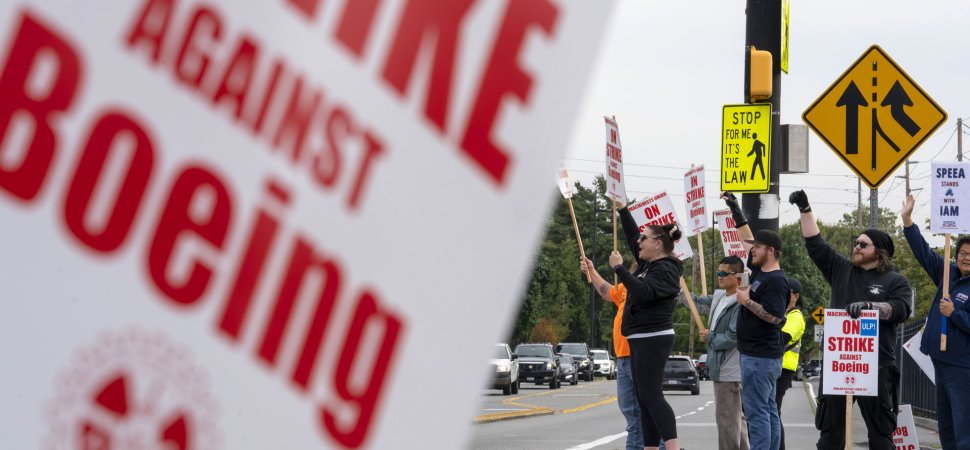 Boeing Freezes Hiring, Considers Furloughs as Strike Continues