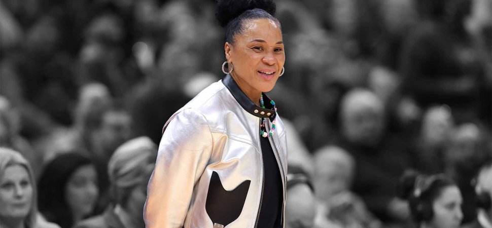 South Carolina Coach Dawn Staley Just Taught A Powerful Lesson on Leadership