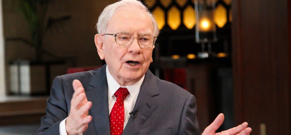6 Words Explain Why Warren Buffett Just Dumped Half of His $160 Billion Stake in Apple