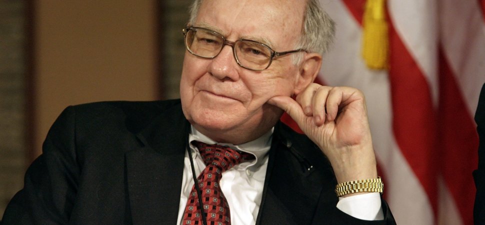 Warren Buffett's $189 Billion War Chest Looks Bearish for Stocks