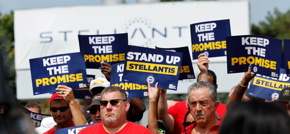 As UAW and Stellantis Clash, Fears of Vanishing U.S. Jobs Surface