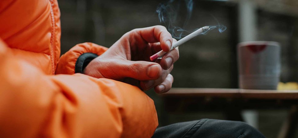 FDA to Require ID From Smokers Under 30