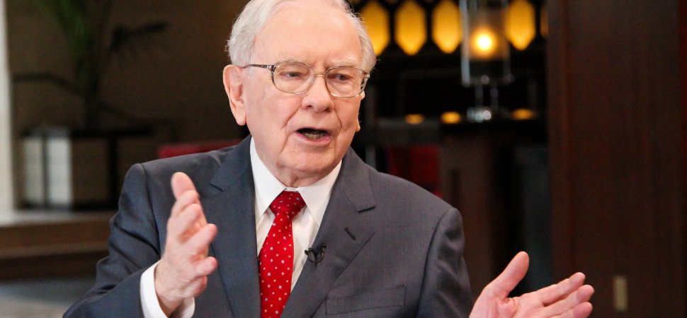 With Just 4 Words, Warren Buffett Taught a Brilliant Lesson About Changing Your Mind