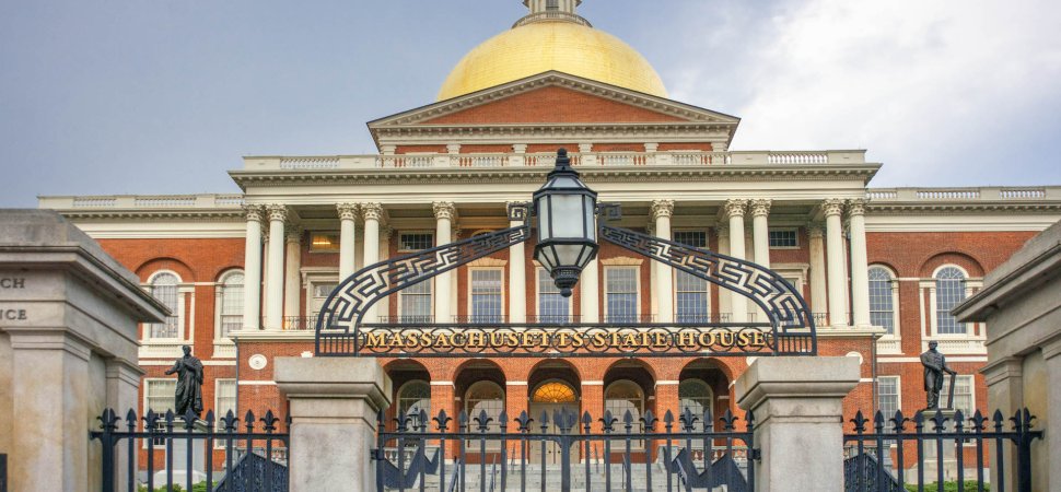 Massachusetts Passes Salary Range Disclosure Law