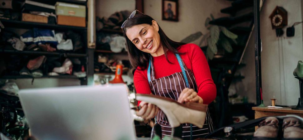 Why Small Business Owners Are Optimistic About 2024 Revenue–But Not the Economy
