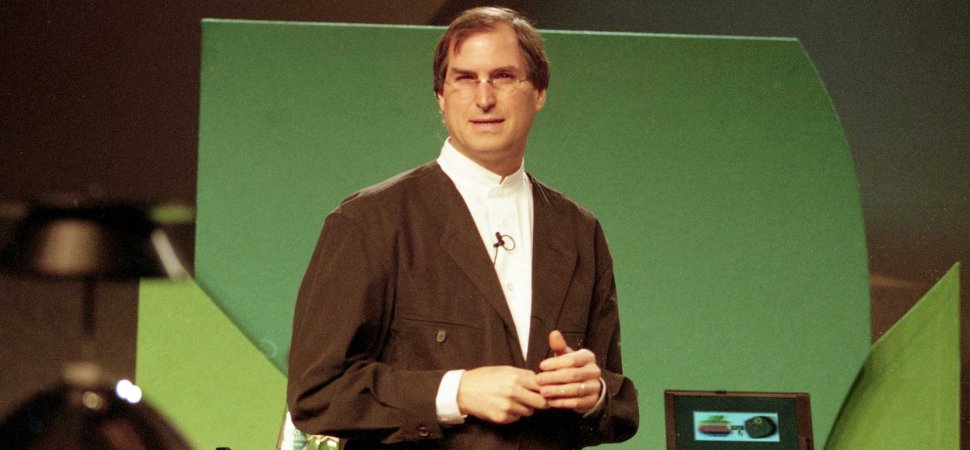 27 Years Ago, Steve Jobs Made a 30-Second Decision. It Changed the Course of History thumbnail